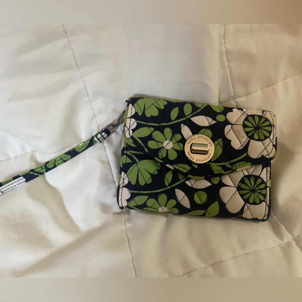 Green Vera Bradley wristlet